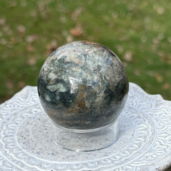 Indian Agate Sphere, 248g and Sphere Stand Included - Picture 5 of 13